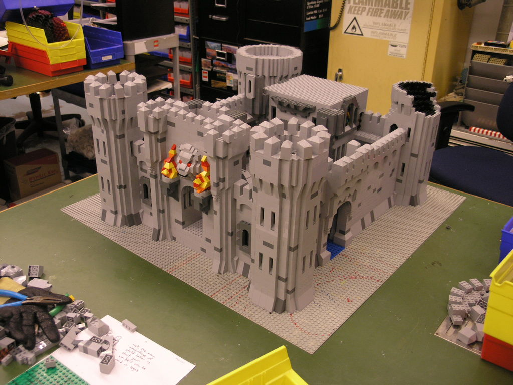 LEGO Artists Builderâ€™s Guild Castle