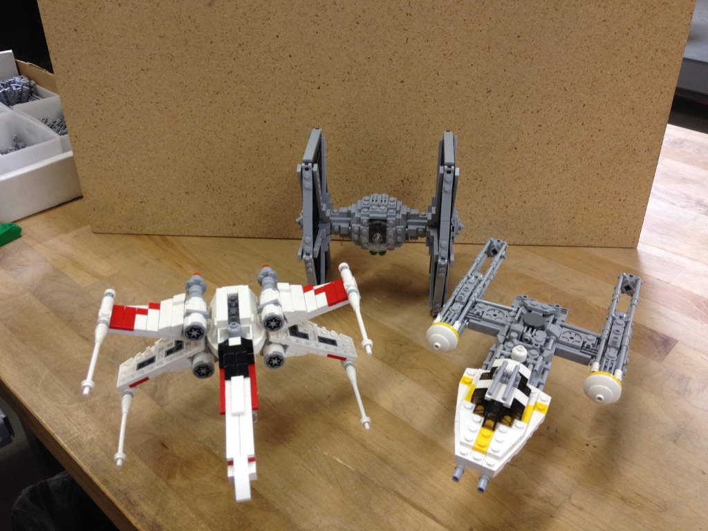 LEGO Artists Star Wars X-Wing TIE Fighter & Y-Wing